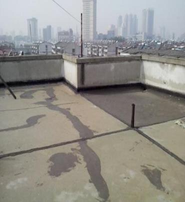 淅川漏水维修 楼顶漏水是什么原因，楼顶漏水维修方法是什么?